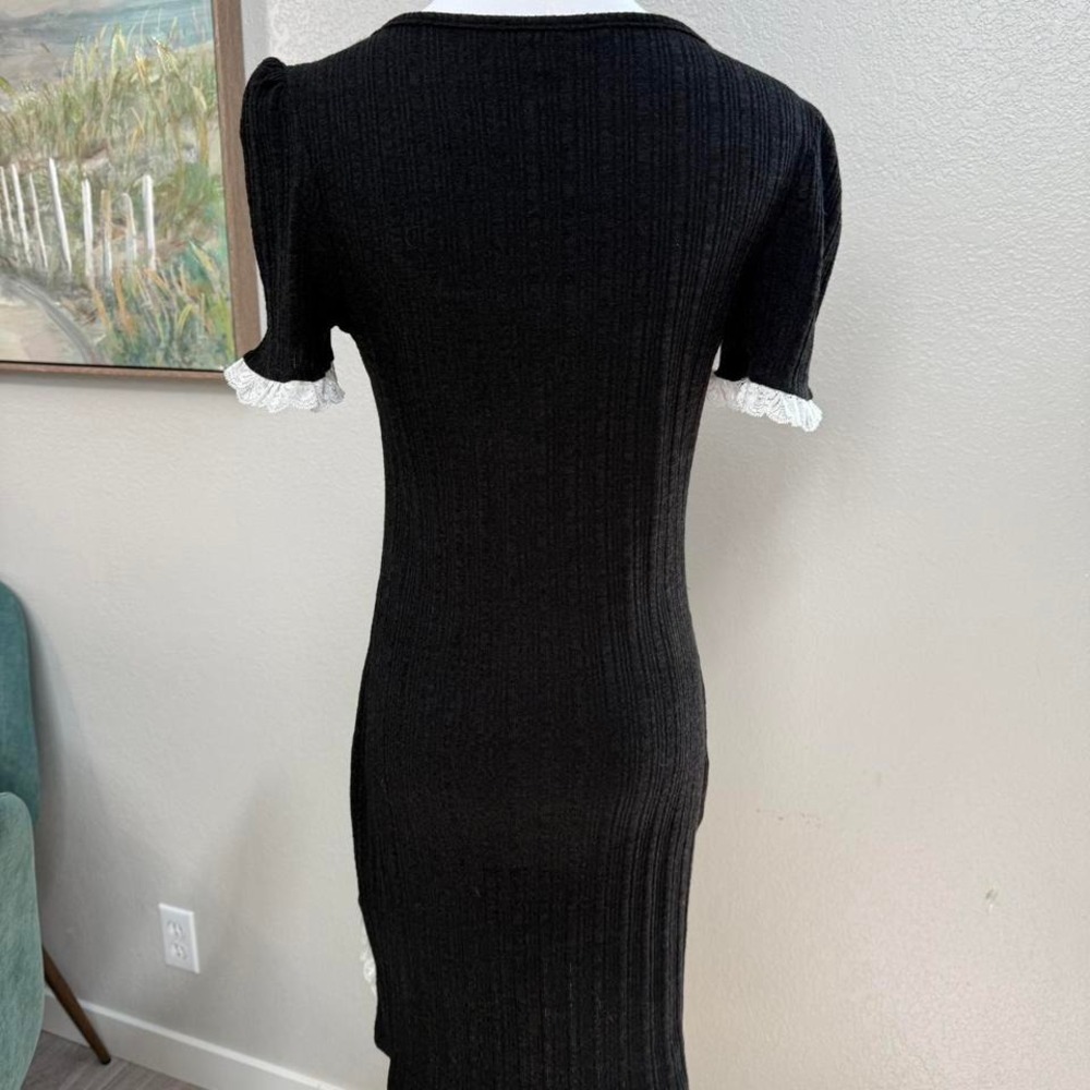 Black Knit Mini Dress w/ Lace Trim – Size M - Picture 4 of 7
